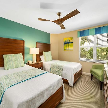 Gullwing Beach Front Resort ฟอร์ตมายเยอร์สบีช ภายนอก รูปภาพ